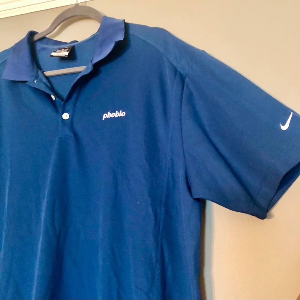 Men’s Dri-Fit Nike Golf Shirt - XL